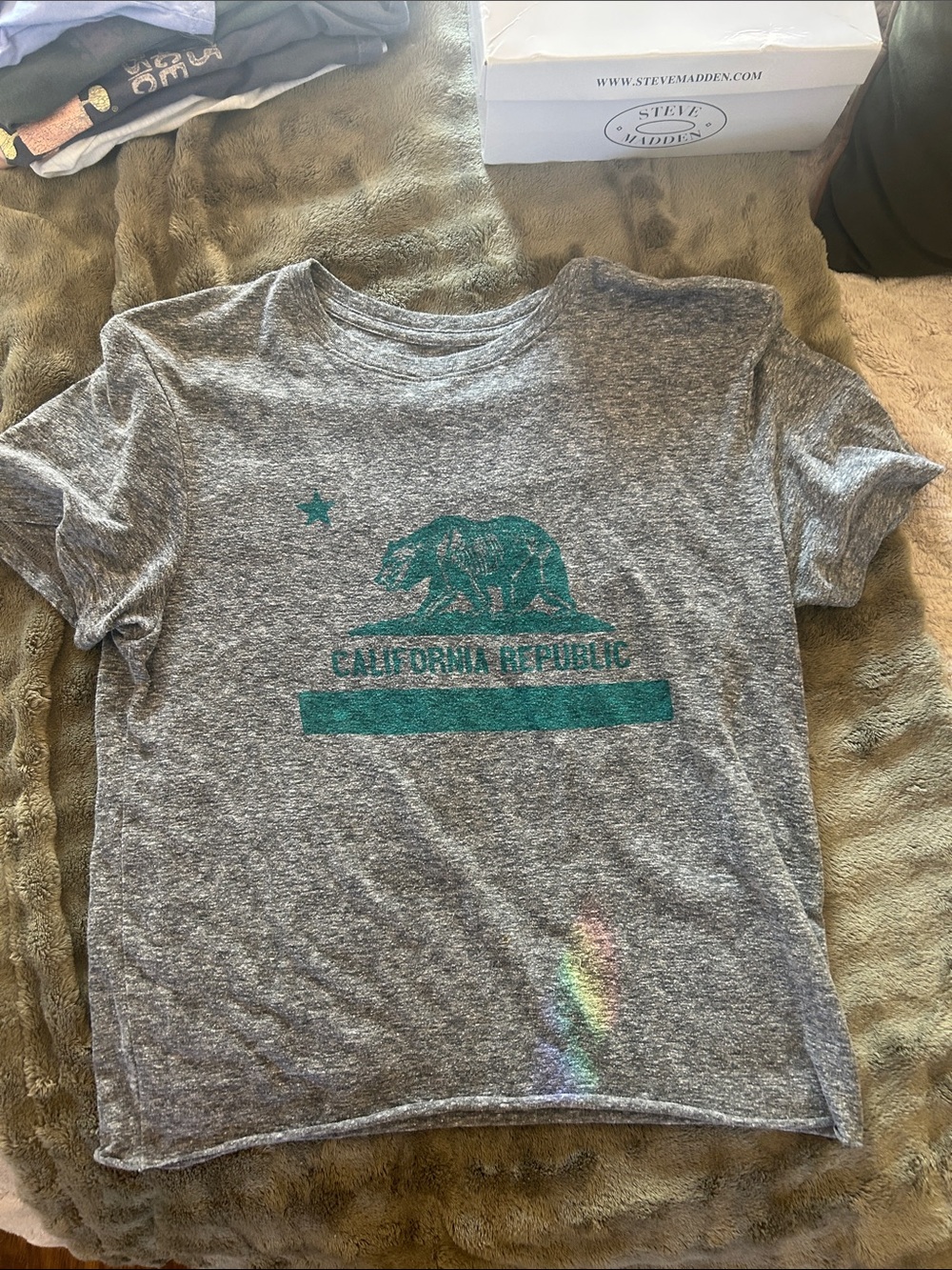 Lucky Brand Gray Short Sleeve Tee with Teal California Republic Print